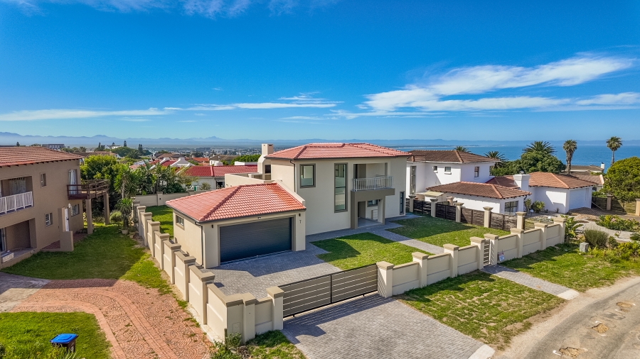 3 Bedroom Property for Sale in Santareme Eastern Cape
